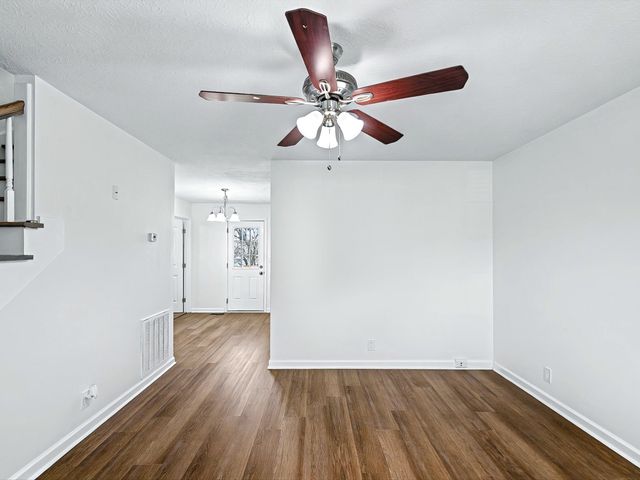 2688 Pine Ridge Dr, Nashville, TN 37207