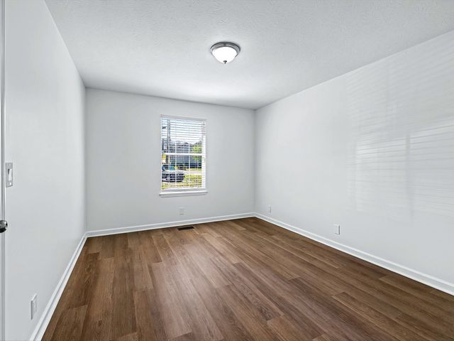 2688 Pine Ridge Dr, Nashville, TN 37207