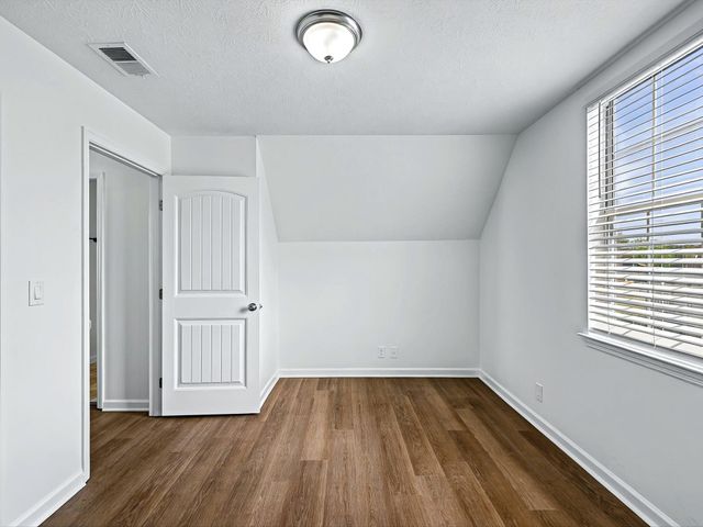 2688 Pine Ridge Dr, Nashville, TN 37207