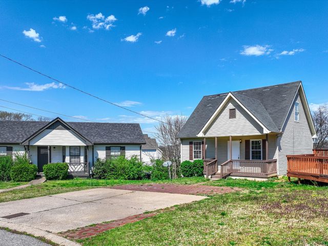 2688 Pine Ridge Dr, Nashville, TN 37207