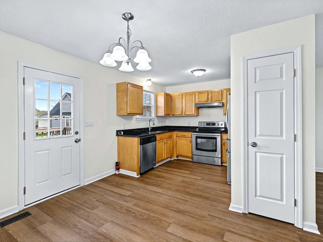 2688 Pine Ridge Dr, Nashville, TN 37207