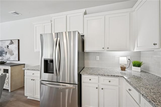 397 Lanier Circle, Woodstock, GA 30189