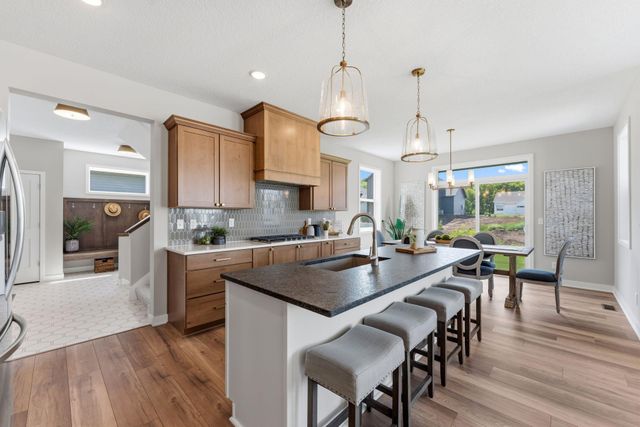 7660 Waverly Avenue, Shakopee, MN 55379
