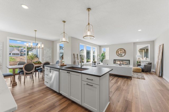 7660 Waverly Avenue, Shakopee, MN 55379