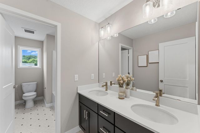 7660 Waverly Avenue, Shakopee, MN 55379