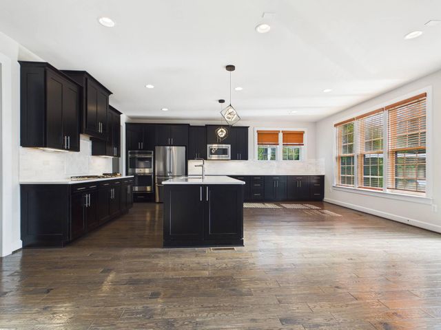 42106 BARRYMOORE PL, Chantilly, VA 20152