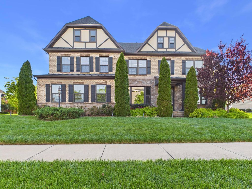 42106 BARRYMOORE PL, Chantilly, VA 20152
