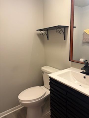 940 Holbrook Road 20C, Homewood, IL 60430