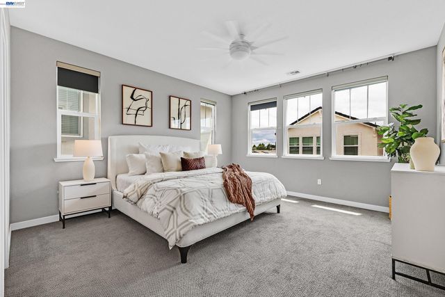 24221 2nd st, Hayward, CA 94541