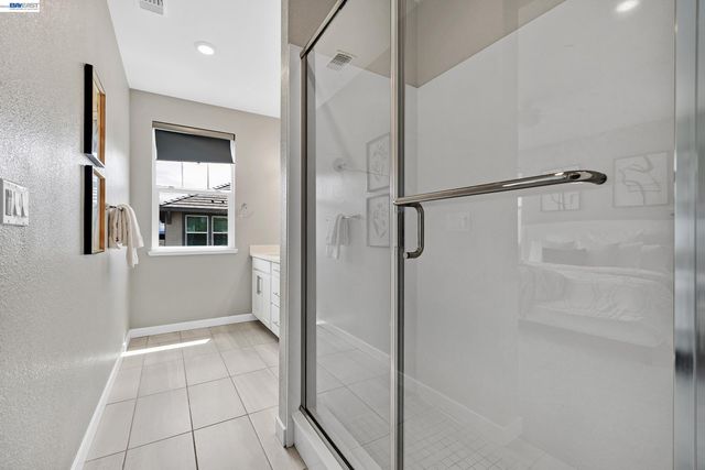 24221 2nd st, Hayward, CA 94541