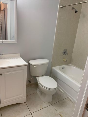 7290 NW 114th Ave 307-7, Doral, FL 33178