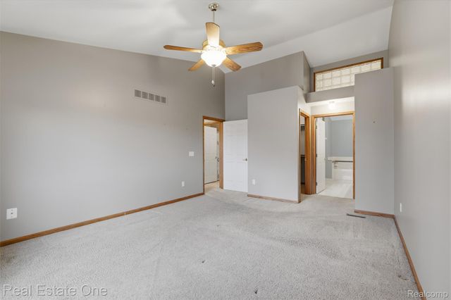 2264 Willow Tree Drive, Brighton, MI 48116