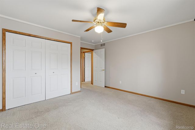 2264 Willow Tree Drive, Brighton, MI 48116