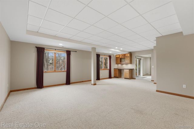 2264 Willow Tree Drive, Brighton, MI 48116