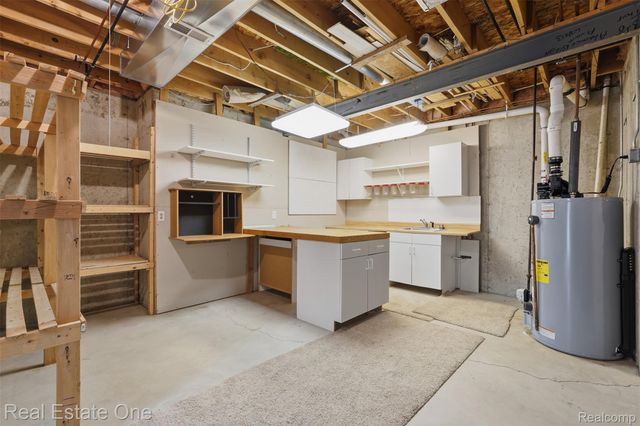 2264 Willow Tree Drive, Brighton, MI 48116