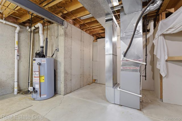 2264 Willow Tree Drive, Brighton, MI 48116