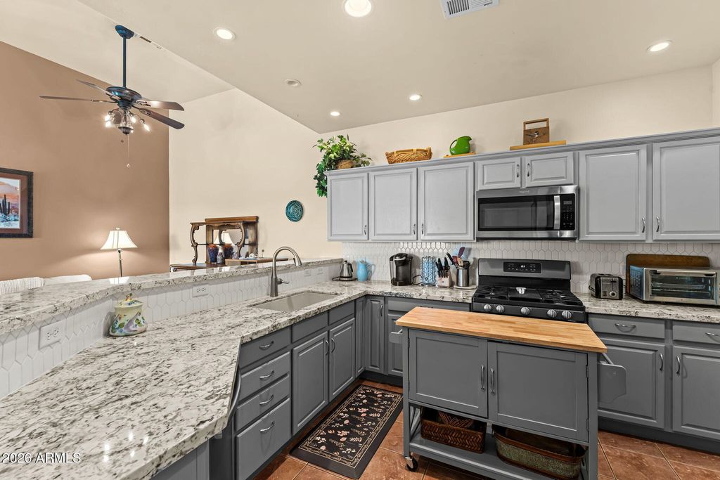 40 NORTHRIDGE Circle, Wickenburg, AZ 85390 — photo 3