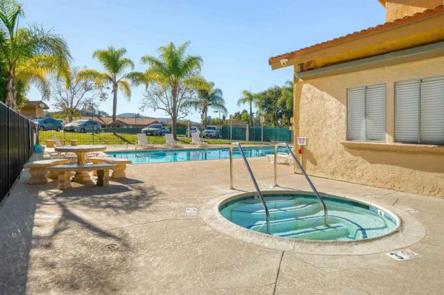 211 Woodland Pkwy, San Marcos, CA 92069