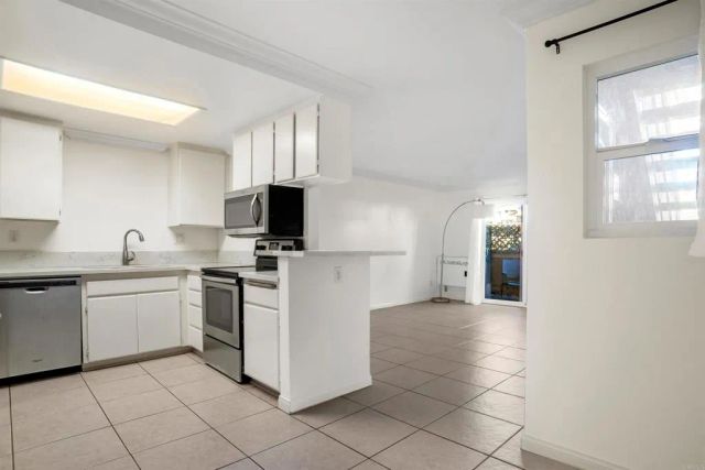 211 Woodland Pkwy, San Marcos, CA 92069