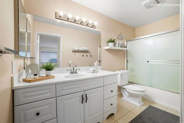 211 Woodland Pkwy, San Marcos, CA 92069