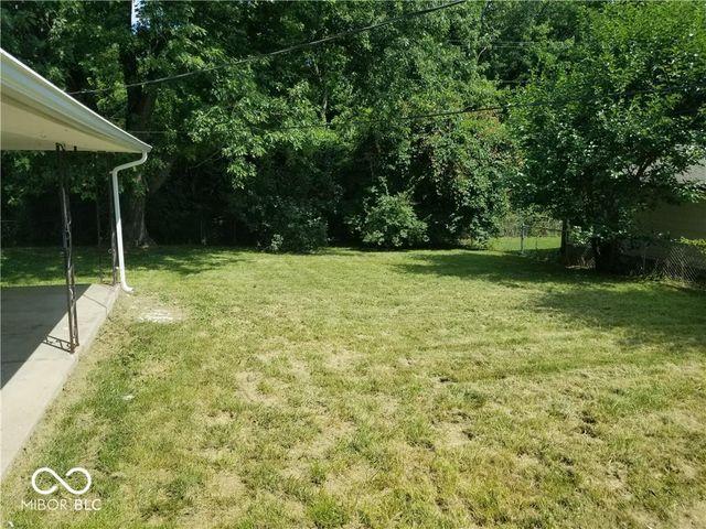 525 S 4th Avenue, Beech Grove, IN 46107