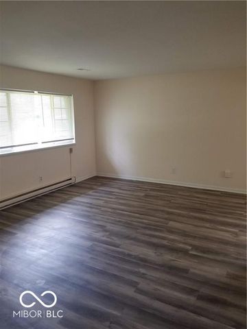 525 S 4th Avenue, Beech Grove, IN 46107