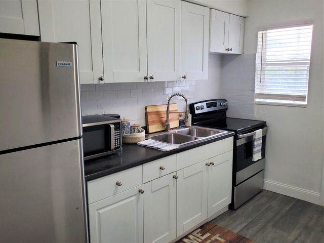 413 SE 23RD Street, Fort Lauderdale, FL 33316