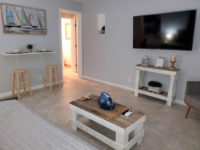 413 SE 23RD Street, Fort Lauderdale, FL 33316