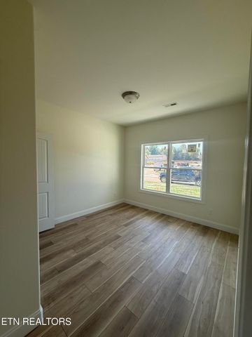 7334 Whispering Creek Lane, Powell, TN 37849