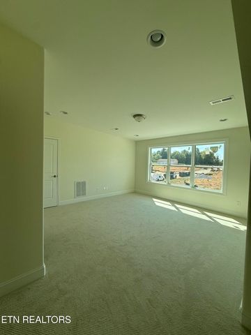 7334 Whispering Creek Lane, Powell, TN 37849