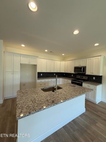 7334 Whispering Creek Lane, Powell, TN 37849