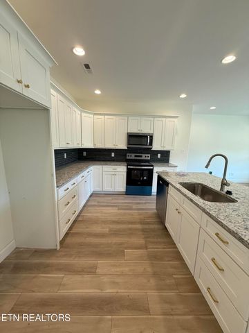7334 Whispering Creek Lane, Powell, TN 37849