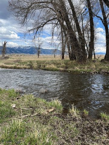 7056 E Baseline, Belgrade, MT 59714
