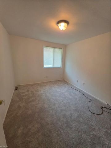 6420 Faraday CT, Norfolk, VA 23513
