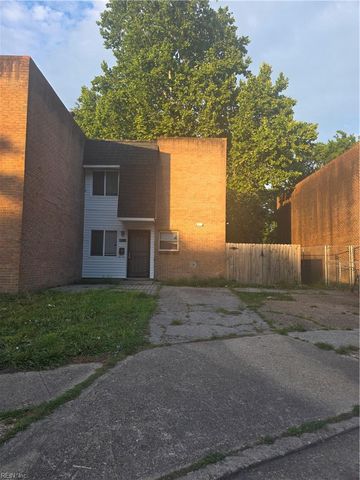 6420 Faraday CT, Norfolk, VA 23513