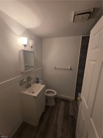 6420 Faraday CT, Norfolk, VA 23513