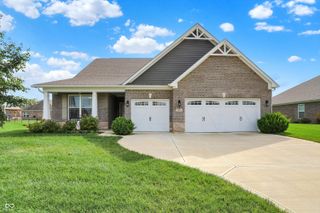 4625 W Otway Lane, New Palestine, IN 46163