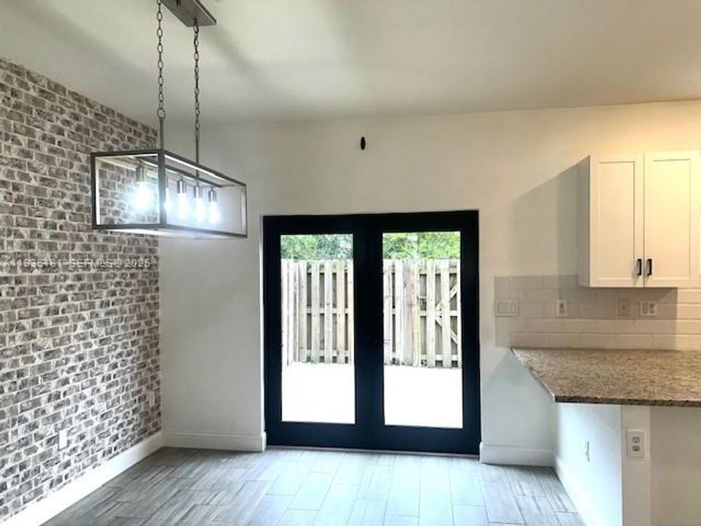 5505 NW 27th Ct 5505, Margate, FL 33063