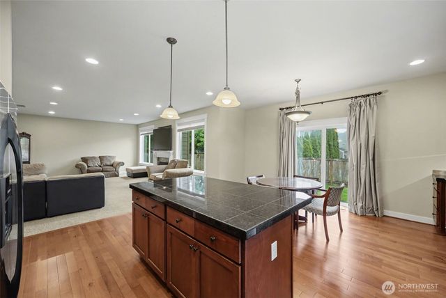 12112 185th Avenue E, Bonney Lake, WA 98391