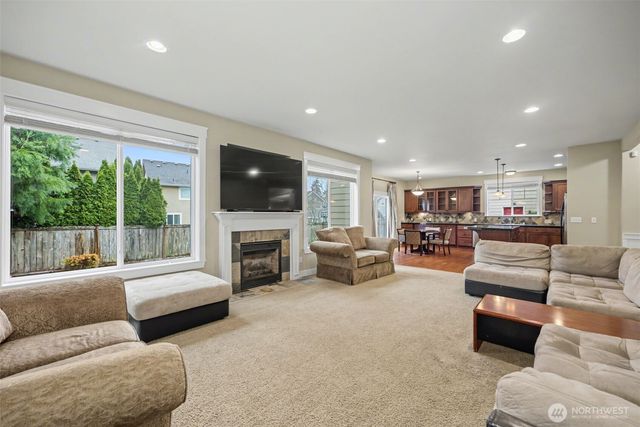 12112 185th Avenue E, Bonney Lake, WA 98391