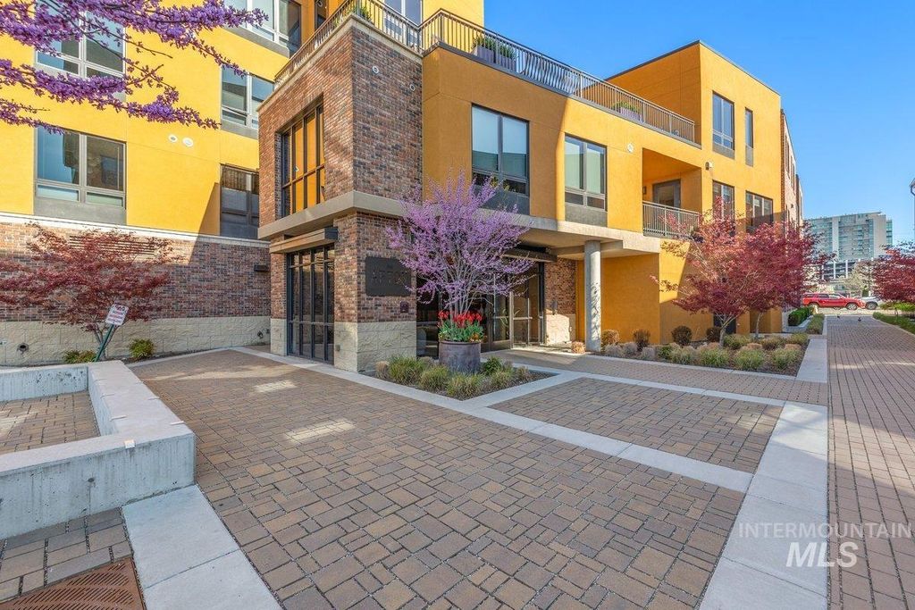 880 W River Street 409, Boise, ID 83702