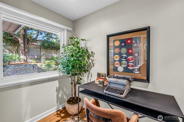 6437 Hampton Road S, Seattle, WA 98118