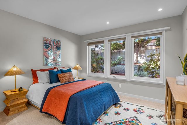 6437 Hampton Road S, Seattle, WA 98118