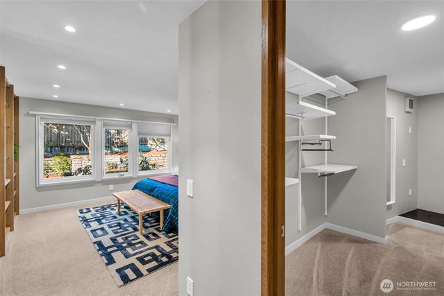 6437 Hampton Road S, Seattle, WA 98118