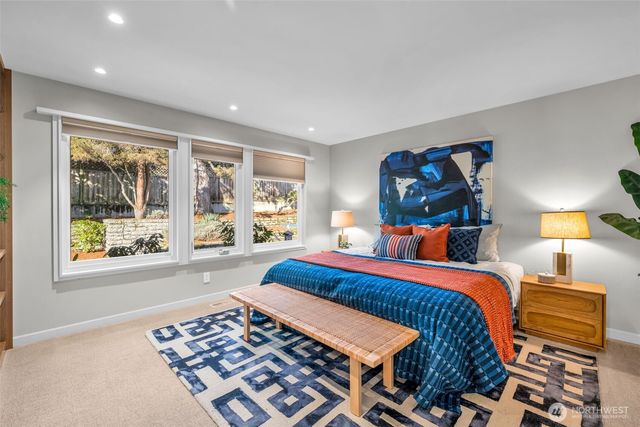 6437 Hampton Road S, Seattle, WA 98118