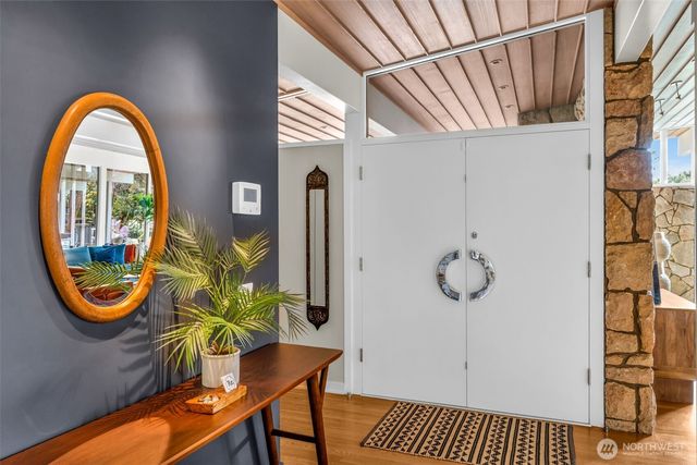 6437 Hampton Road S, Seattle, WA 98118