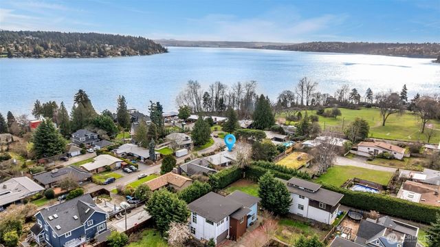 6437 Hampton Road S, Seattle, WA 98118