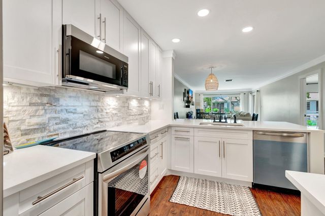 5770 PRINCESS PALM Court F, Delray Beach, FL 33484
