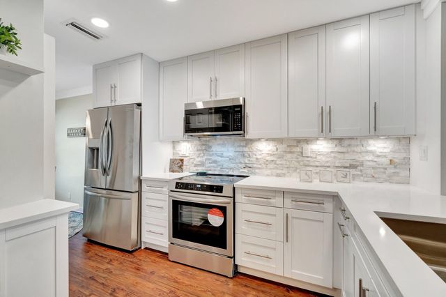 5770 PRINCESS PALM Court F, Delray Beach, FL 33484