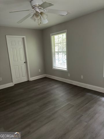 1240 NW Pinedale Circle, Conyers, GA 30012
